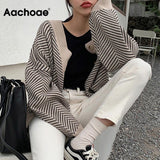 Remiendo de la manera de punto a rayas chaqueta de punto Mujeres top Otoño Invierno 2020 casuales de manga larga ropa exterior del cuello de V Botones Escudo