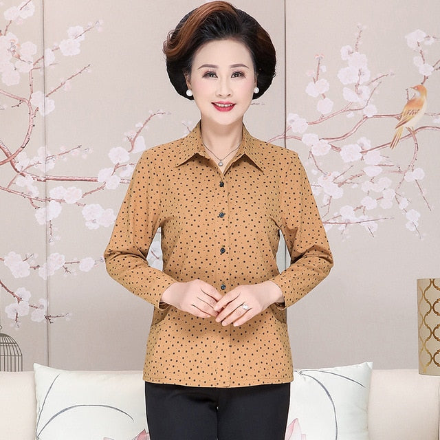 Camisa casual de mujer de mediana edad Patrón de impresión de color caqui azul marino Cuello vuelto Botón de manga larga Frente Top Tallas grandes Ropa